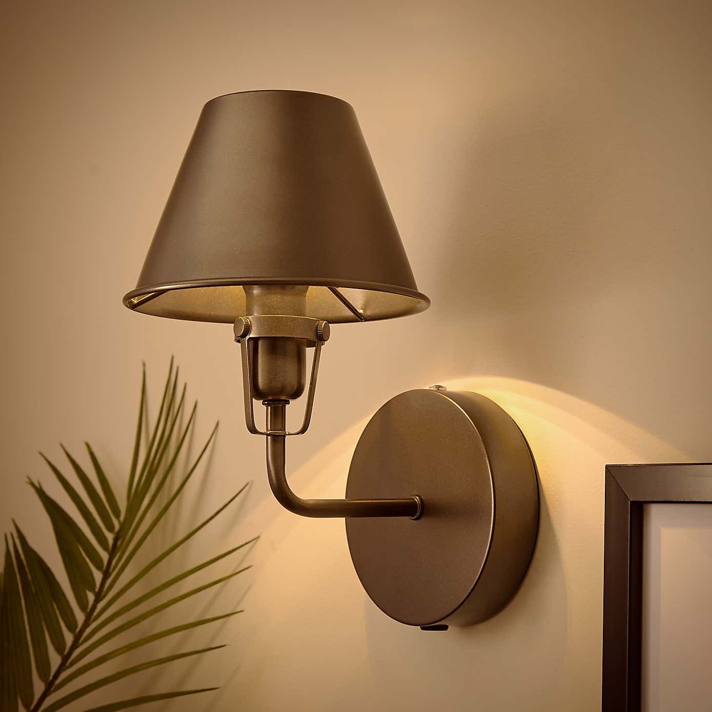 Carousel zoom image position 2 of 8