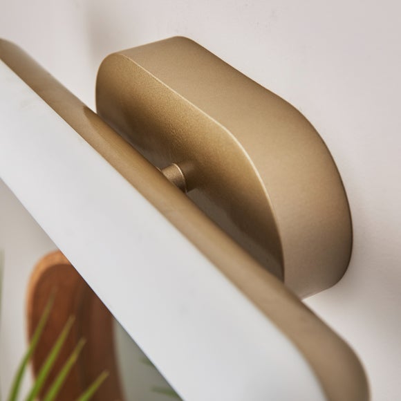 Carousel navigation image position 5 of 7