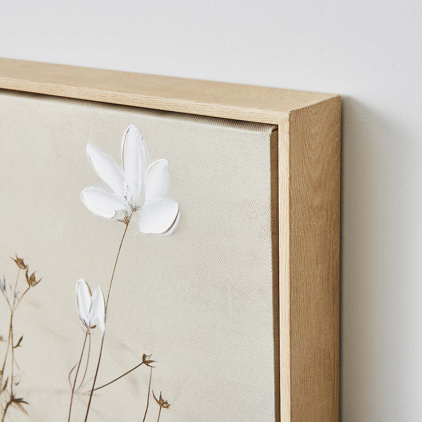 Carousel zoom image position 2 of 3