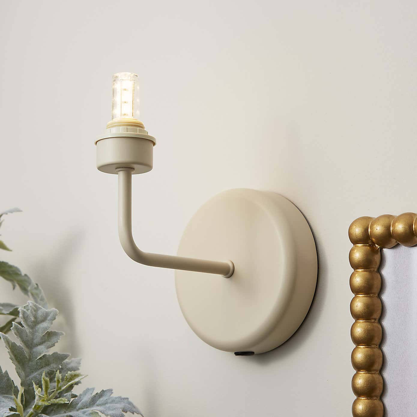 Carousel zoom image position 1 of 8