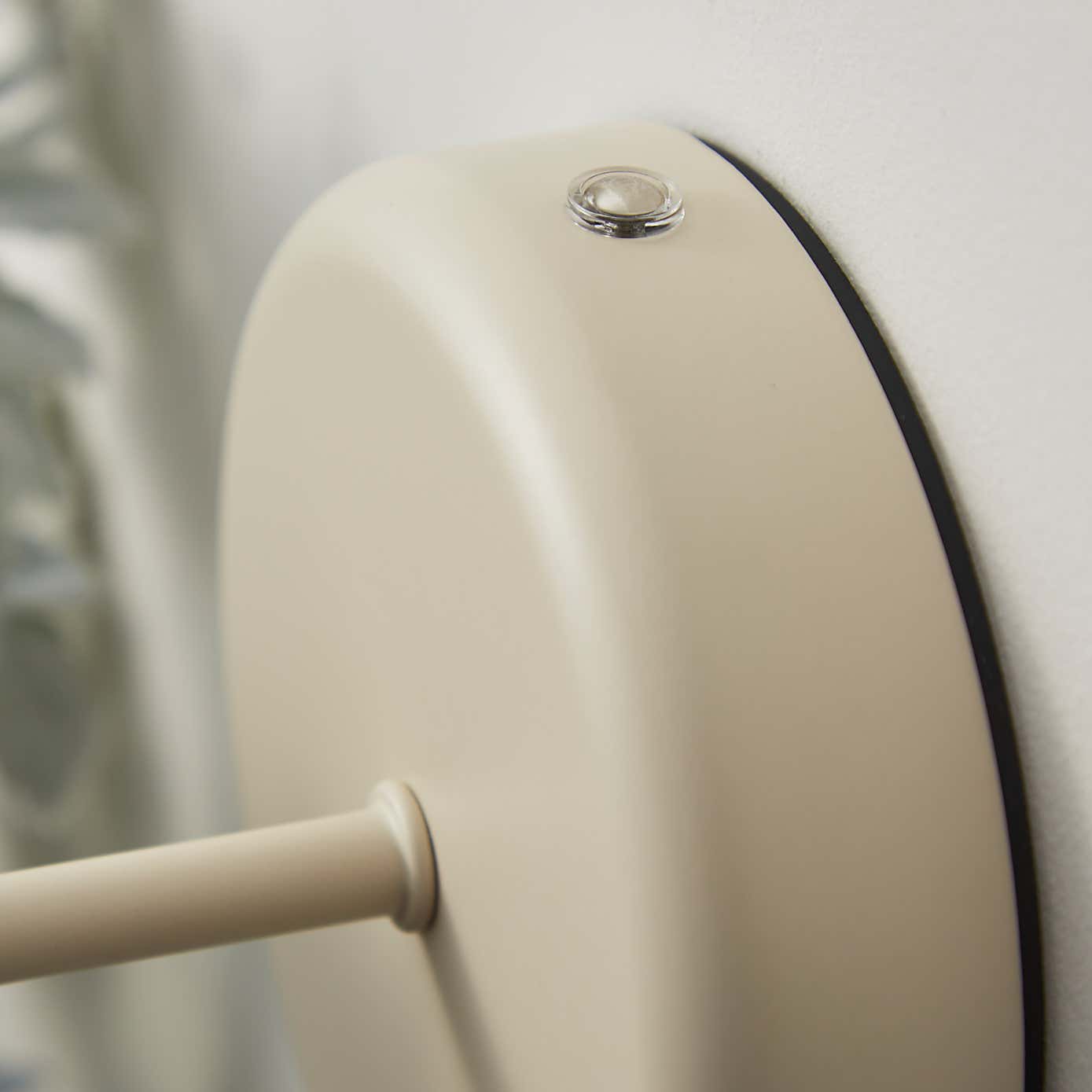 Carousel zoom image position 7 of 8