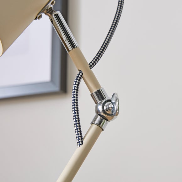 Carousel navigation image position 6 of 8