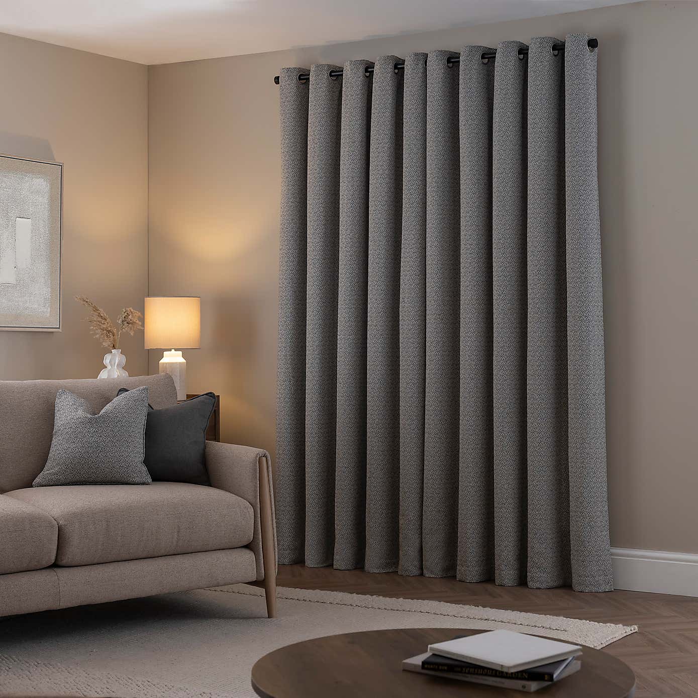 Carousel zoom image position 4 of 5