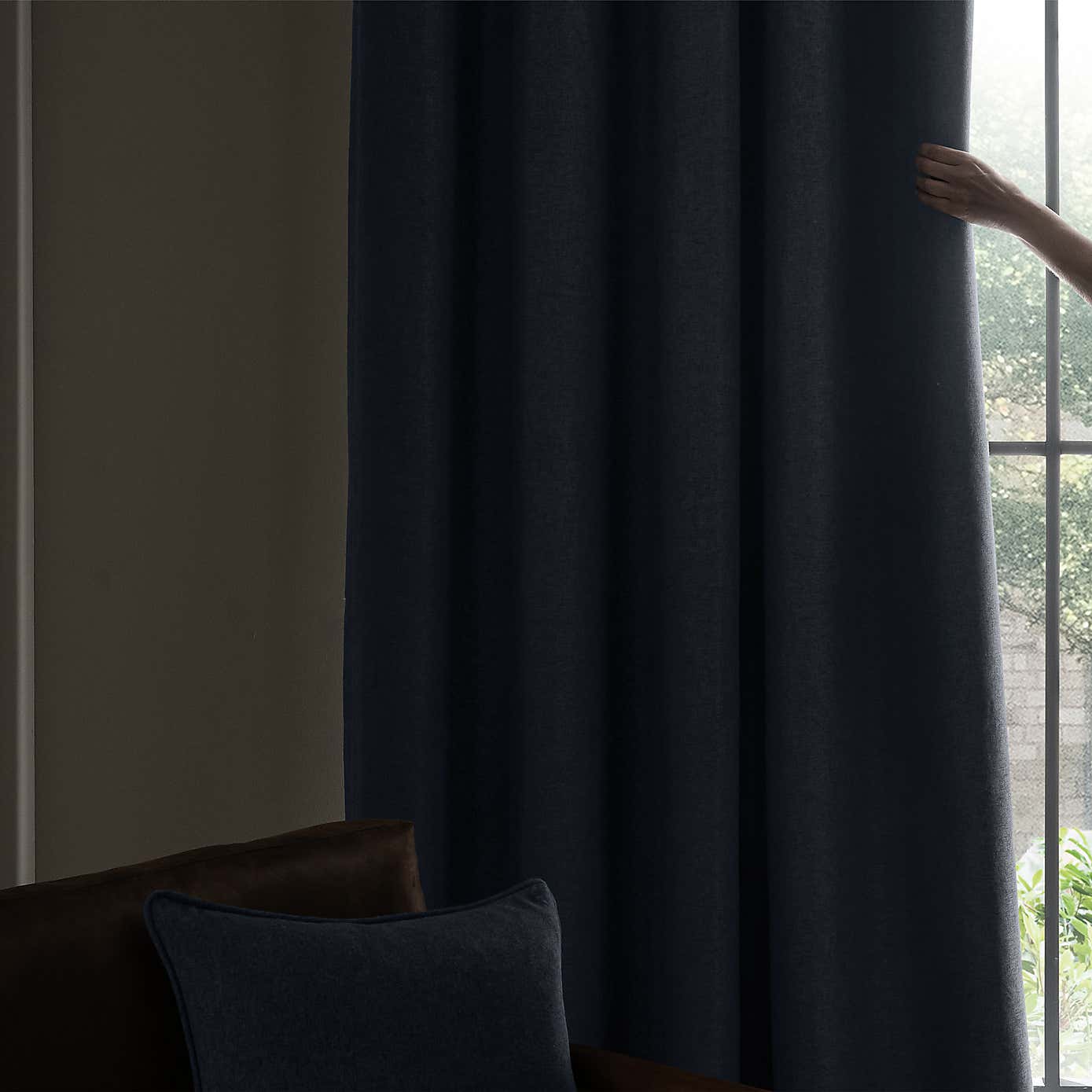 Carousel zoom image position 6 of 7