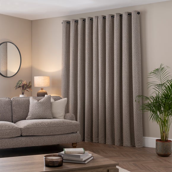 Carousel navigation image position 4 of 6