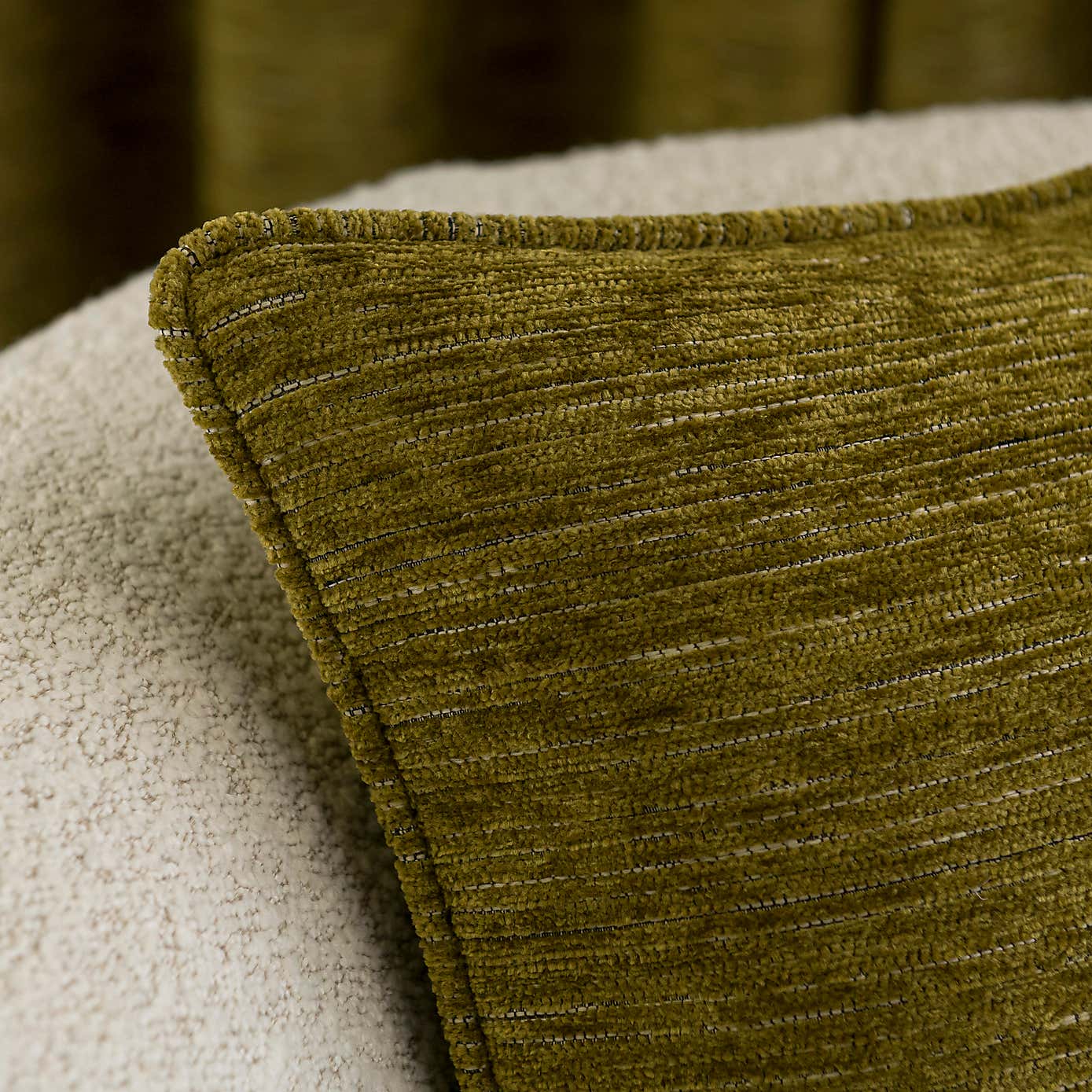 Carousel zoom image position 2 of 2