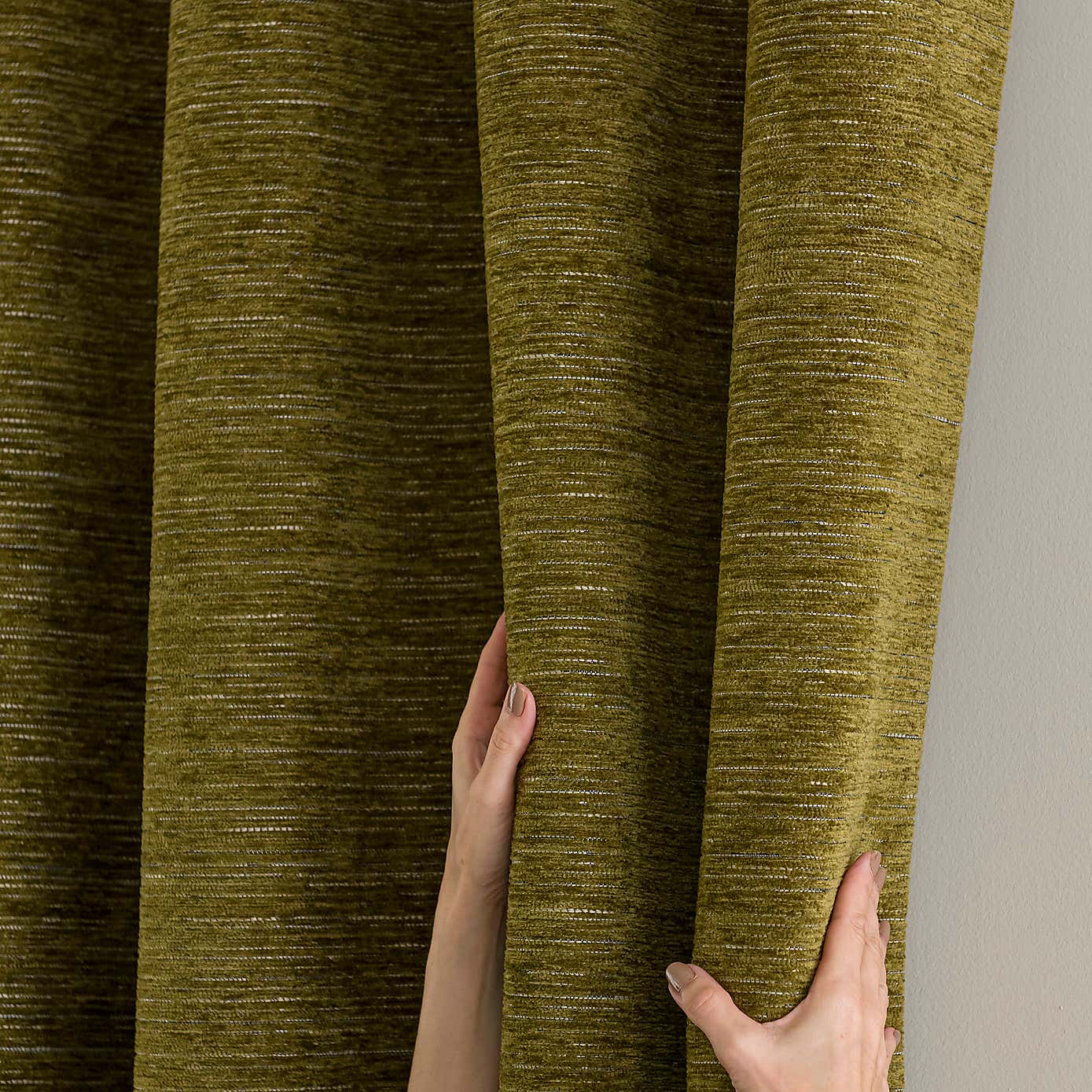 Carousel zoom image position 6 of 7