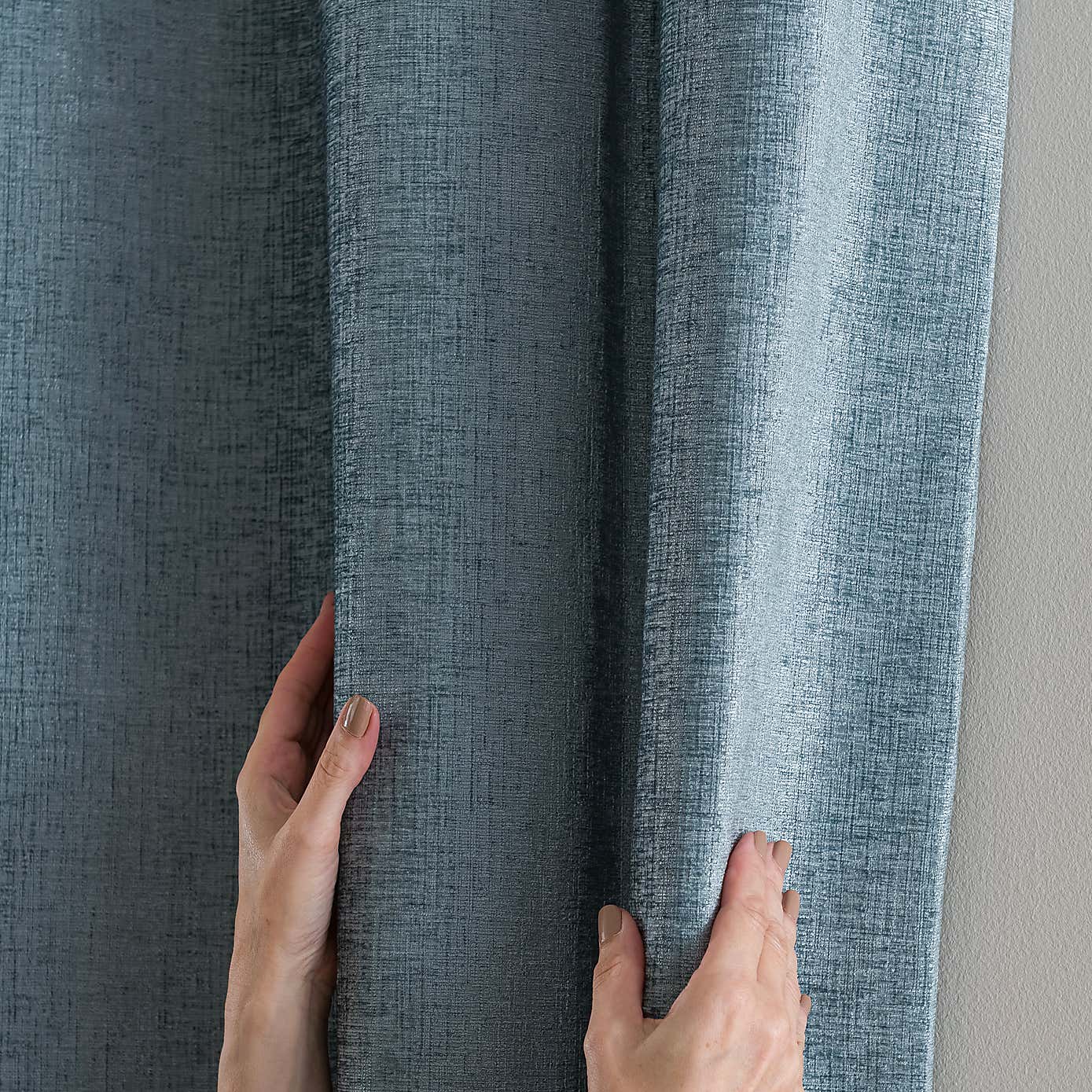 Carousel zoom image position 6 of 7