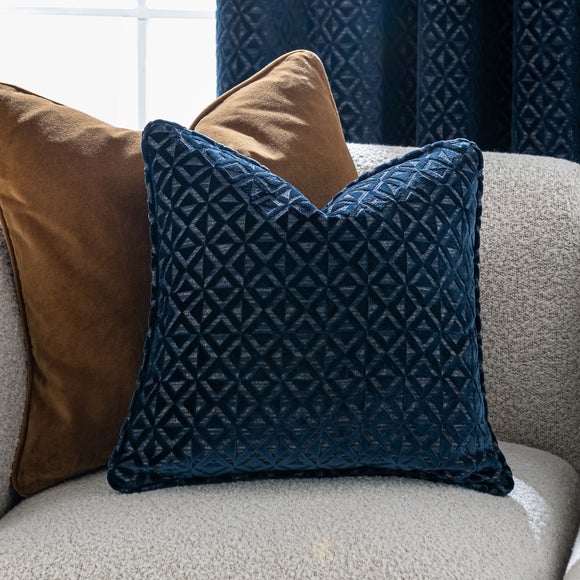 Carousel navigation image position 3 of 3