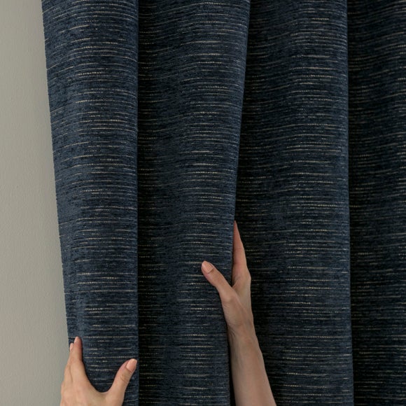 Carousel navigation image position 6 of 8