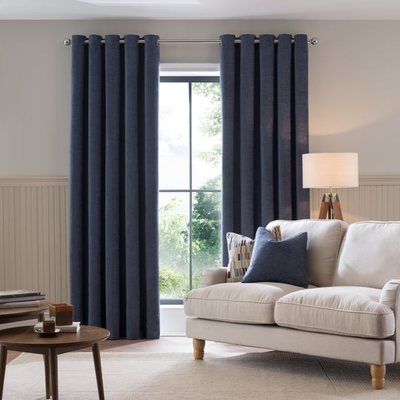 Carousel navigation image position 2 of 6