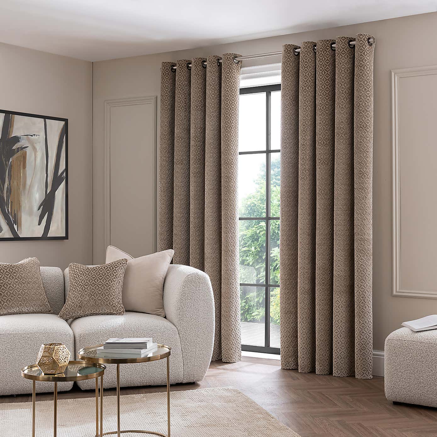 Carousel zoom image position 2 of 5