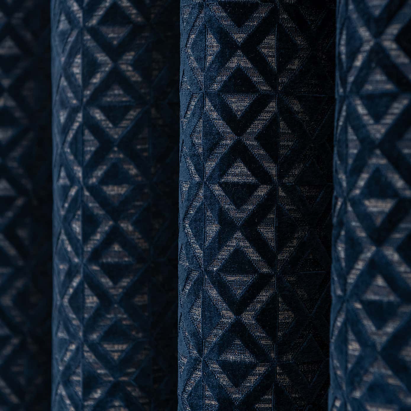 Carousel zoom image position 3 of 5