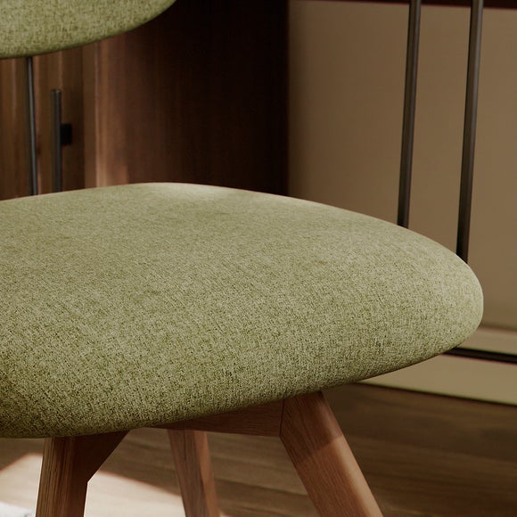 Carousel navigation image position 4 of 8