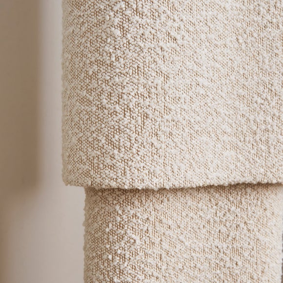 Carousel navigation image position 3 of 6