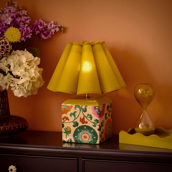 Carousel navigation image position 2 of 5