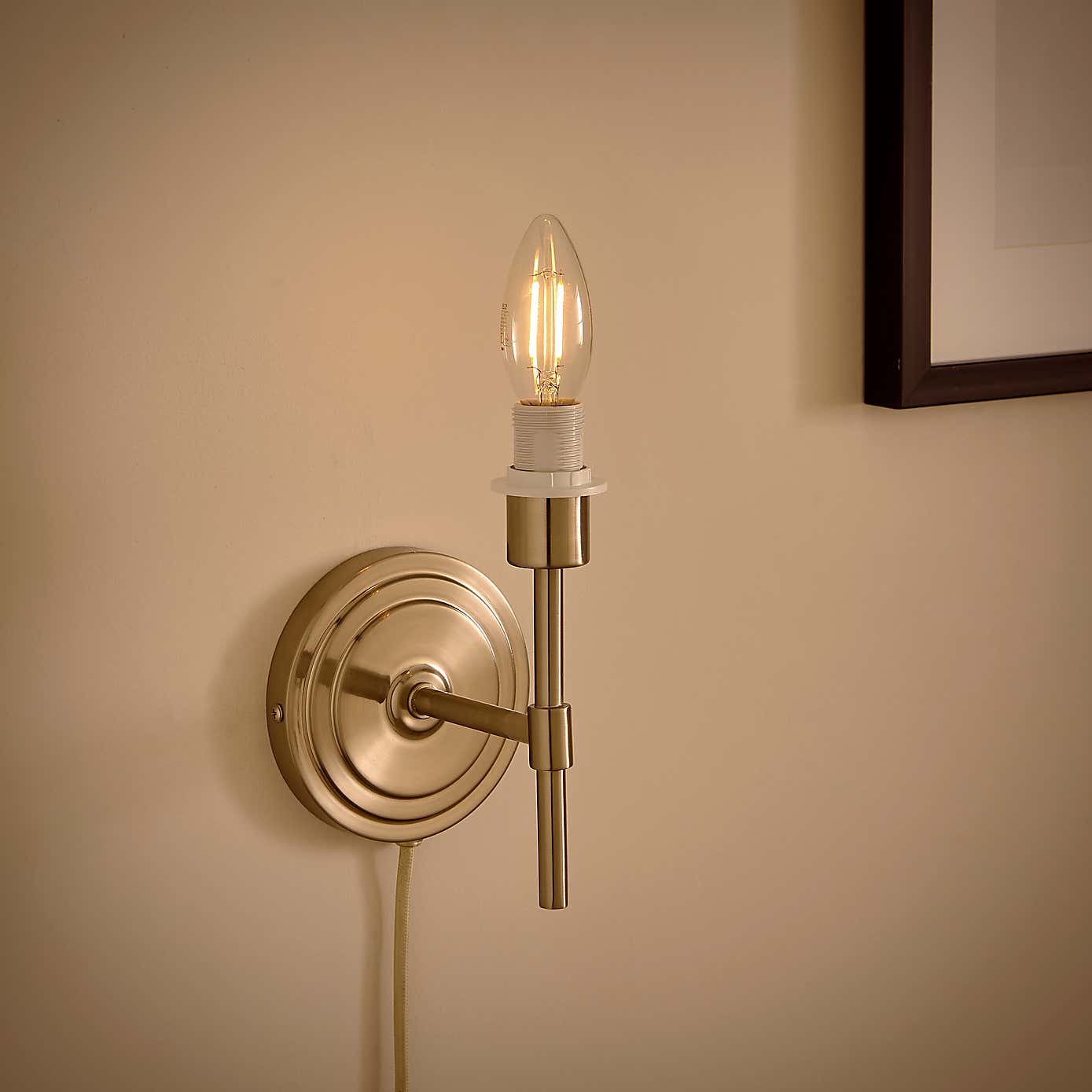 Carousel zoom image position 2 of 6