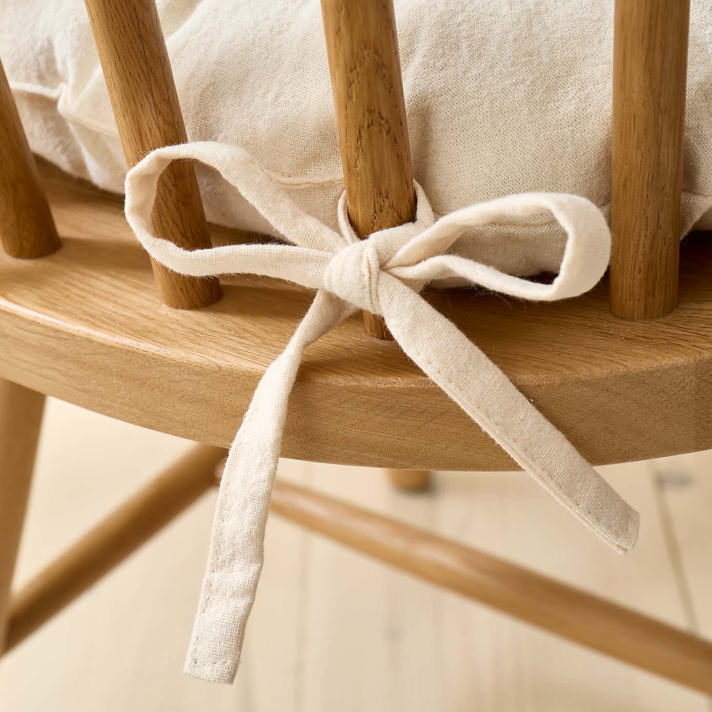 Carousel zoom image position 4 of 6