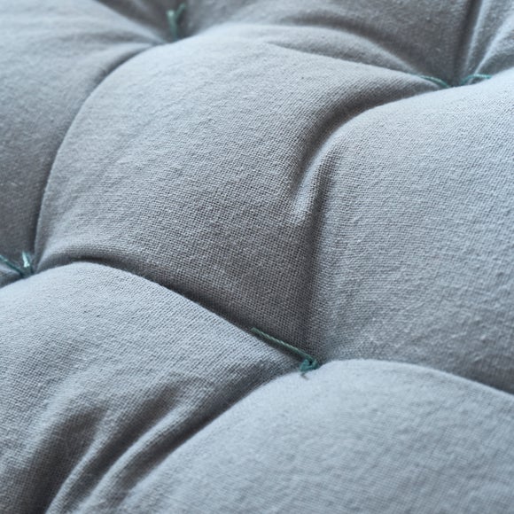 Carousel navigation image position 3 of 5