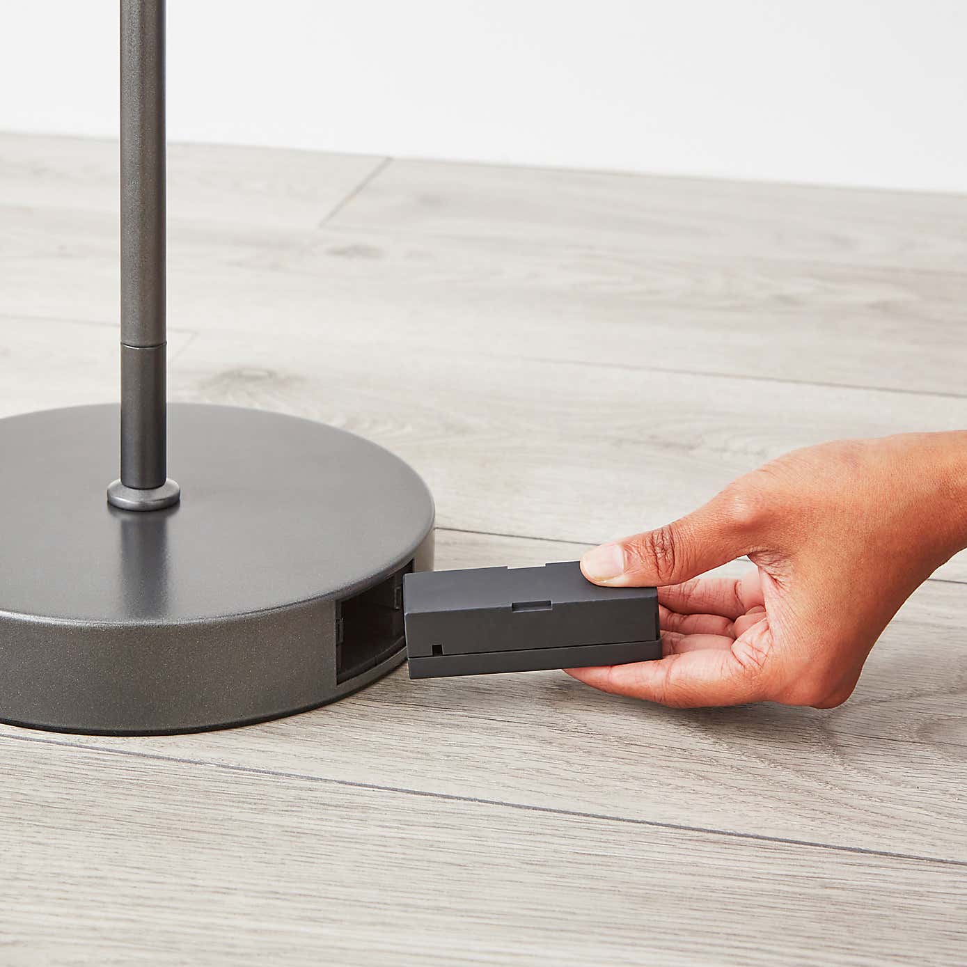 Carousel zoom image position 3 of 8