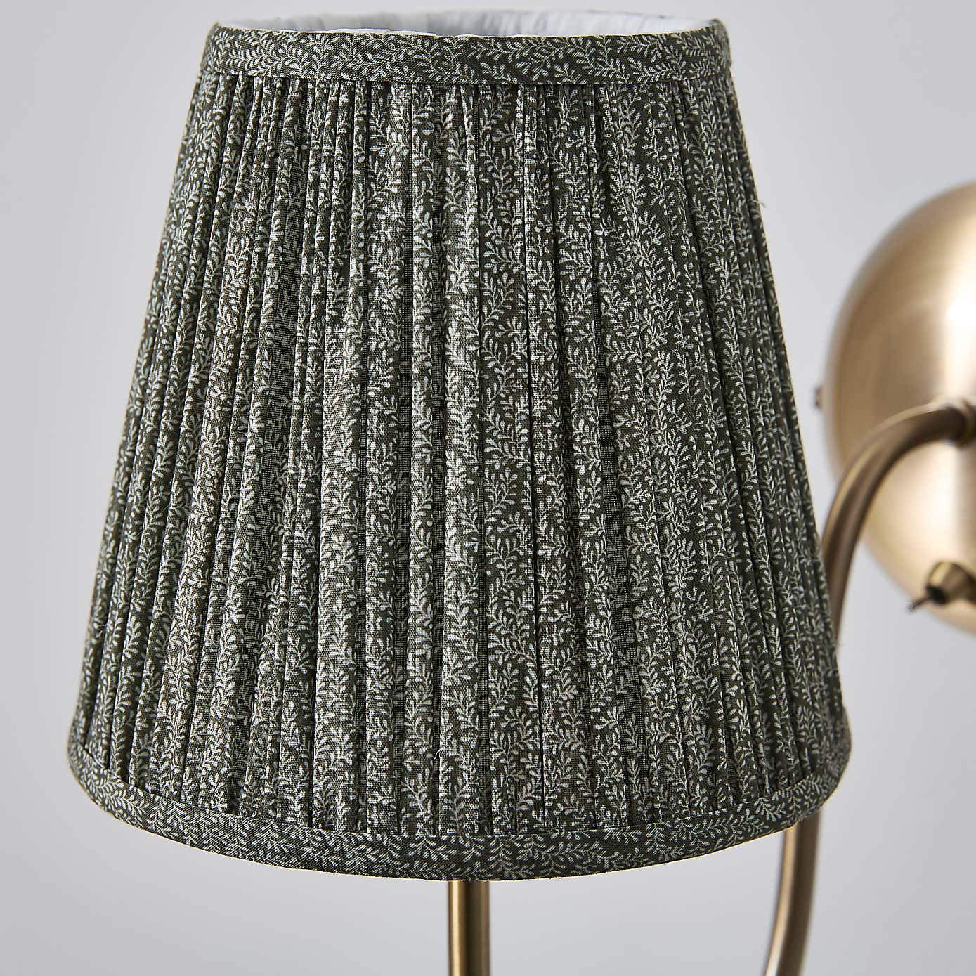 Carousel zoom image position 3 of 6