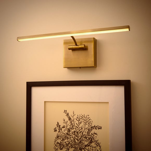 Carousel navigation image position 2 of 8