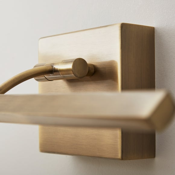 Carousel navigation image position 6 of 8