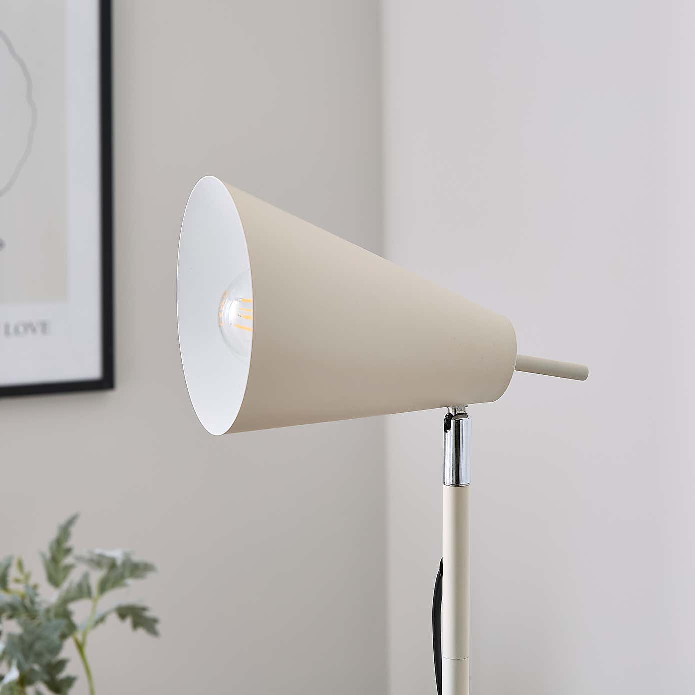 Carousel zoom image position 2 of 5