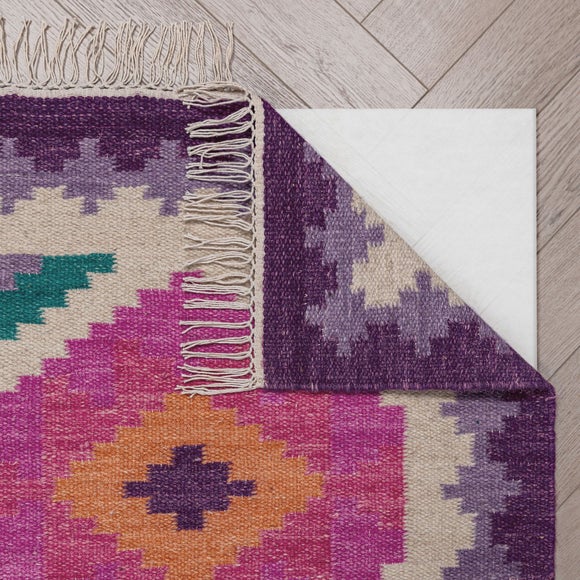 Carousel navigation image position 3 of 5