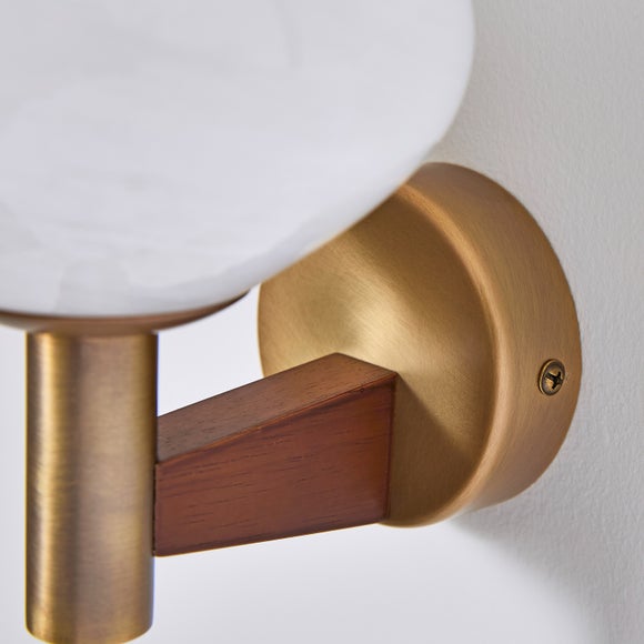 Carousel navigation image position 4 of 6