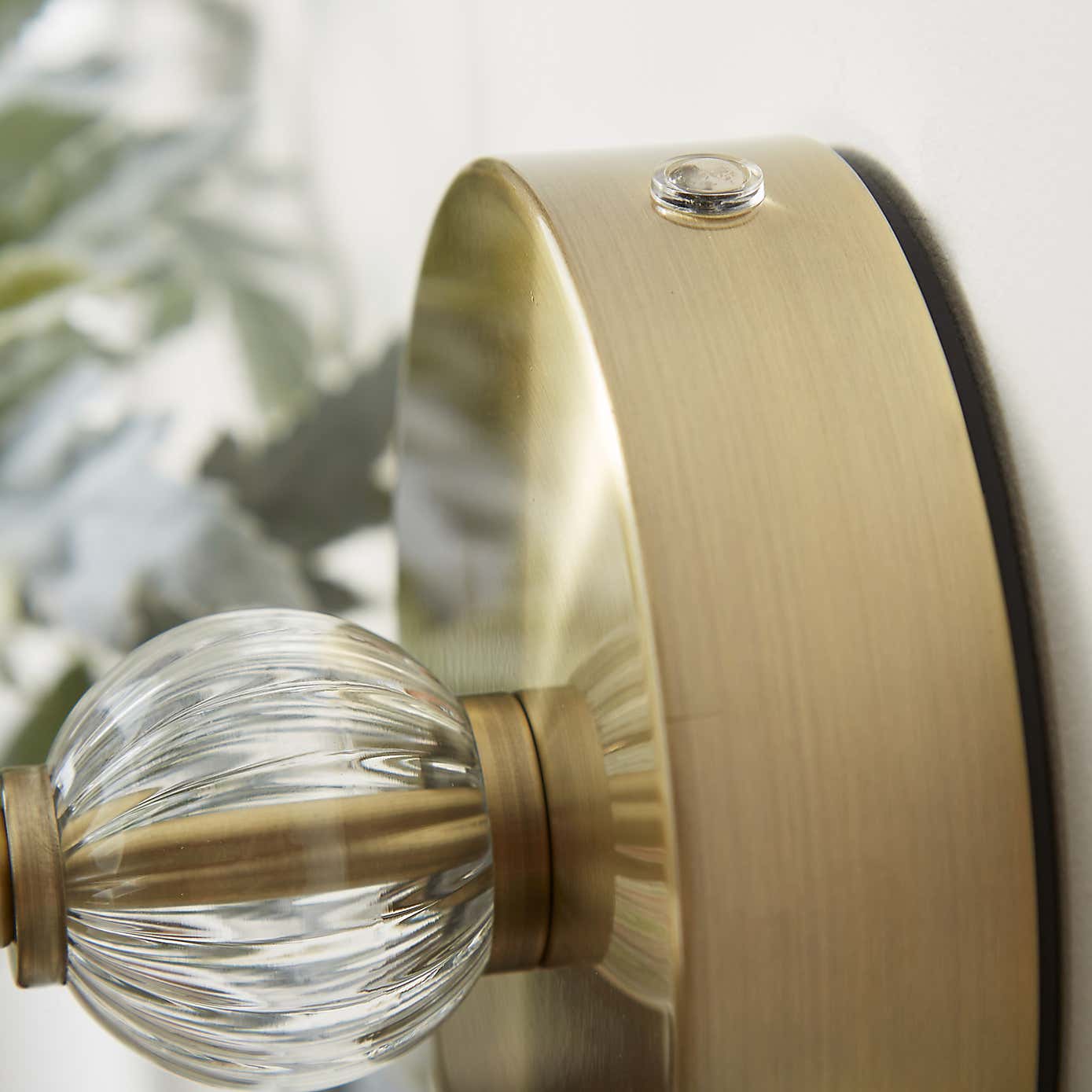 Carousel zoom image position 6 of 7