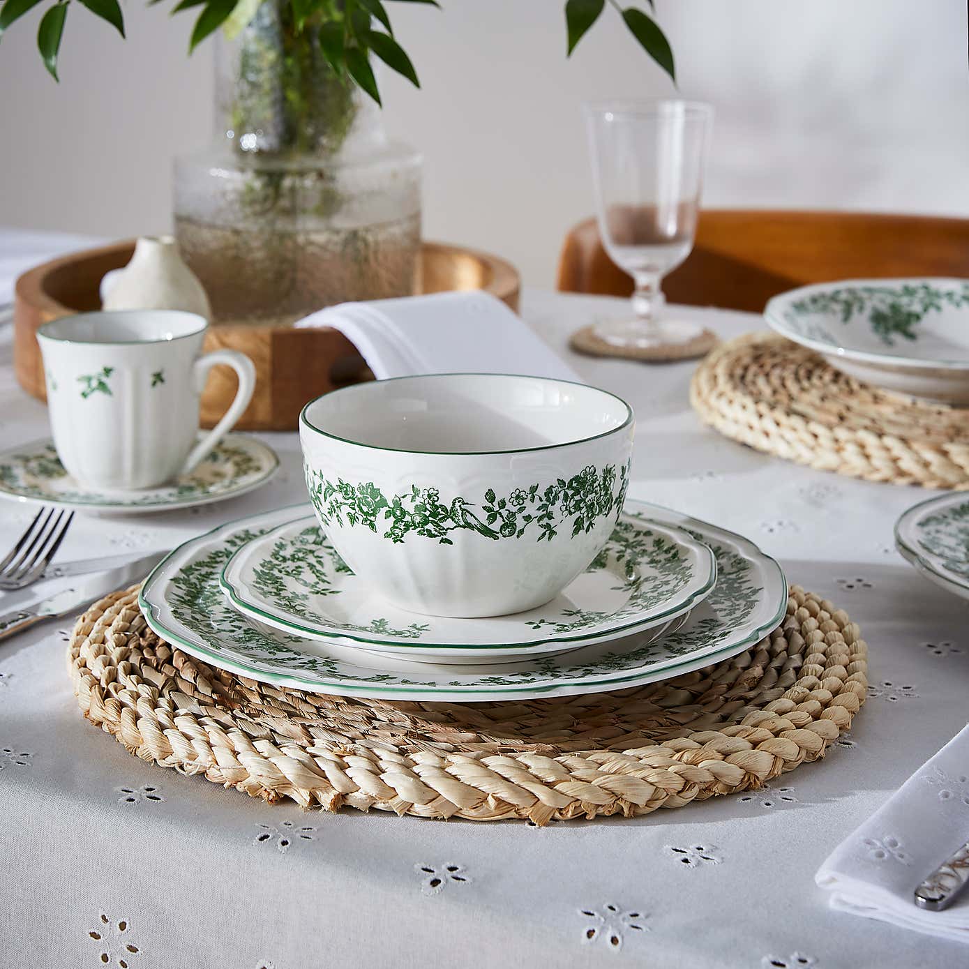 Carousel zoom image position 2 of 3