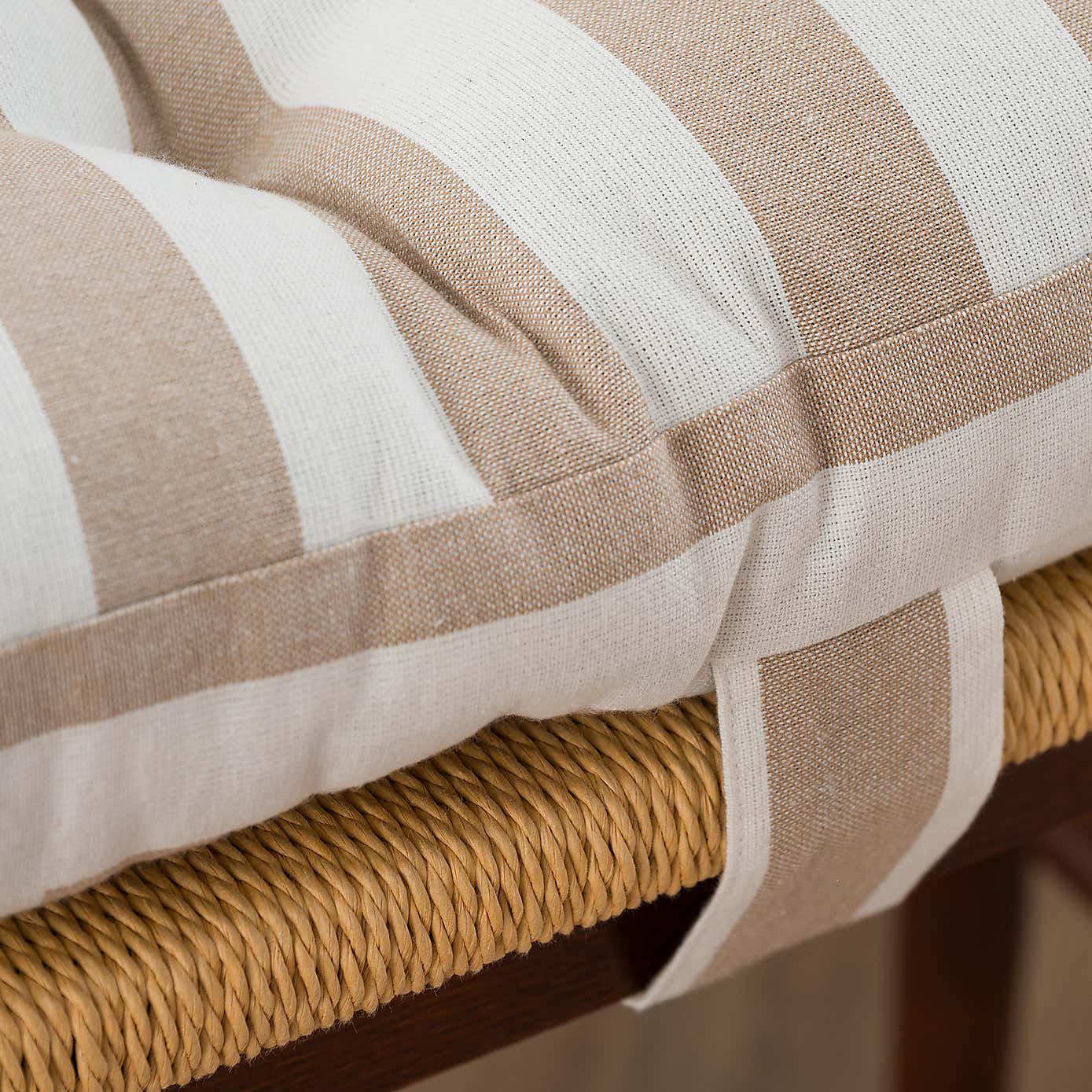 Carousel zoom image position 2 of 5