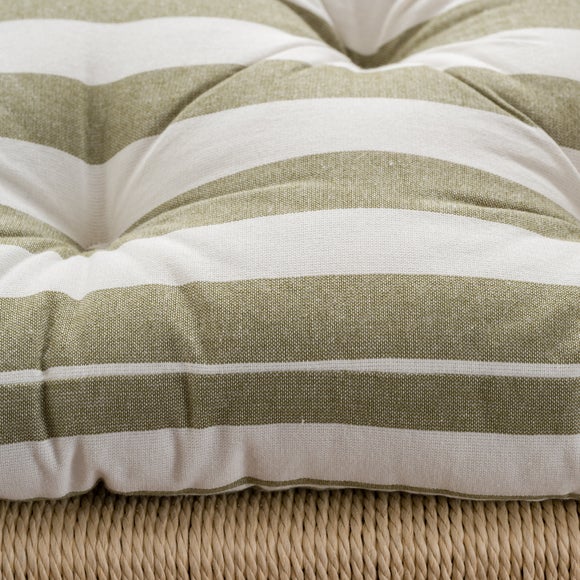 Carousel navigation image position 3 of 7