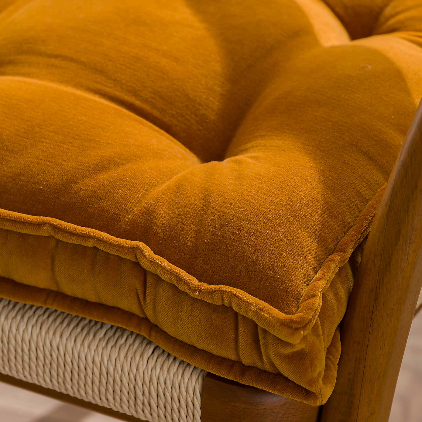 Carousel zoom image position 2 of 5