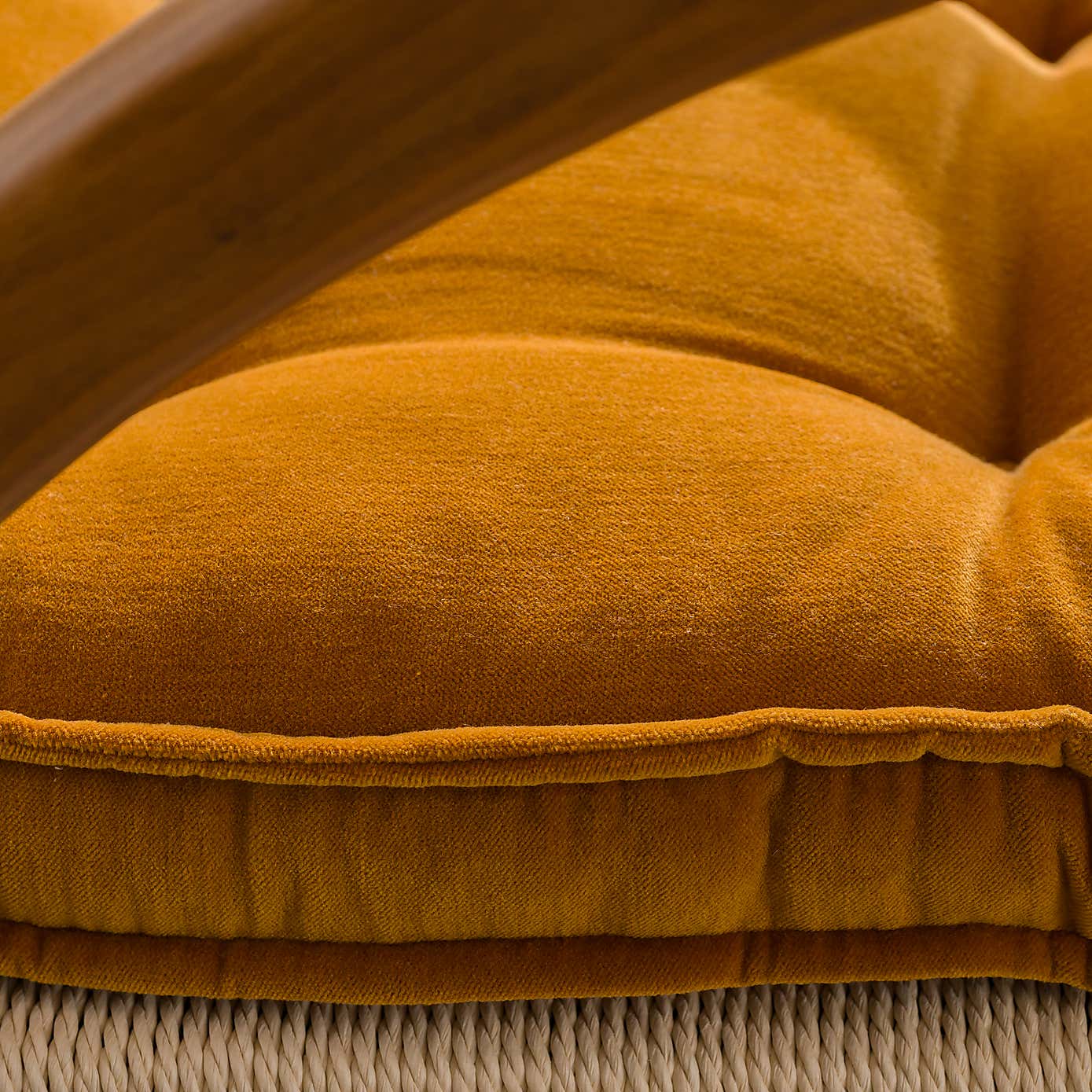 Carousel zoom image position 4 of 5