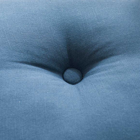 Carousel navigation image position 3 of 6