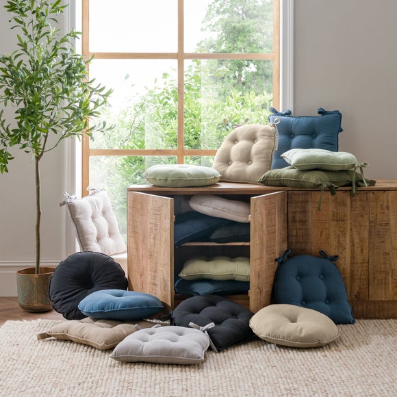 Carousel navigation image position 4 of 6