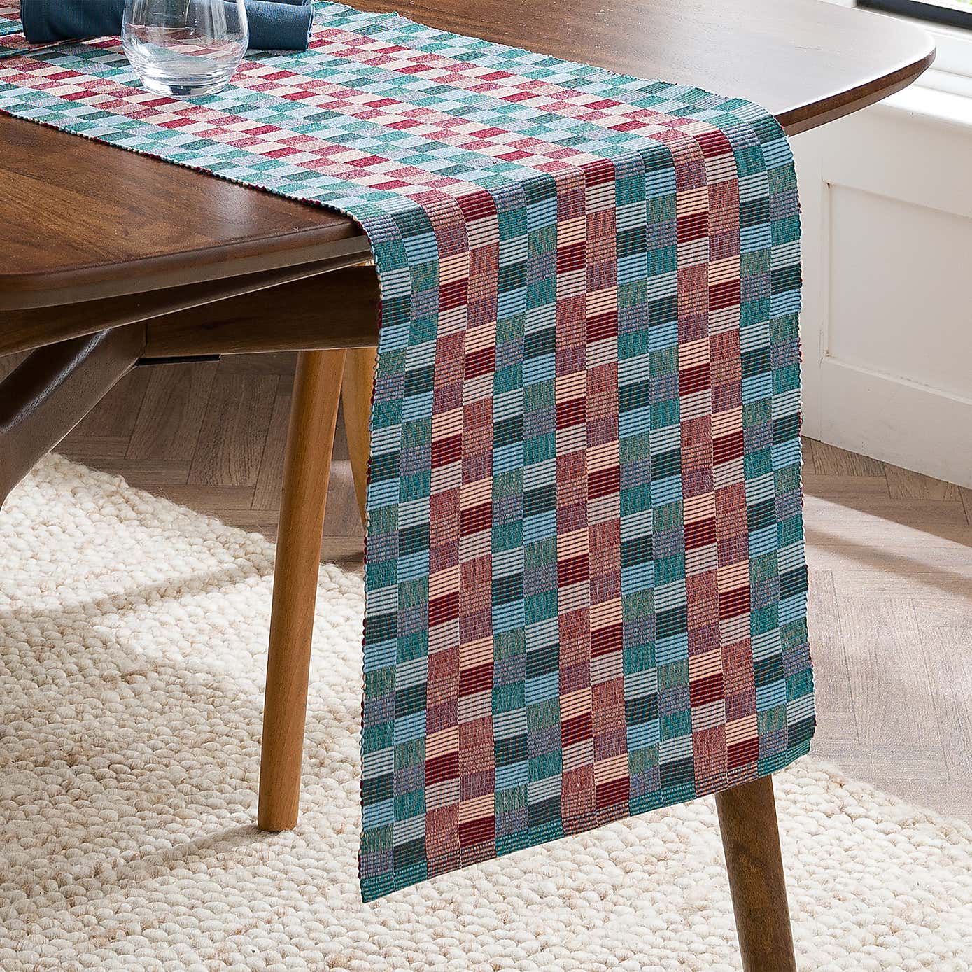 Carousel zoom image position 2 of 3