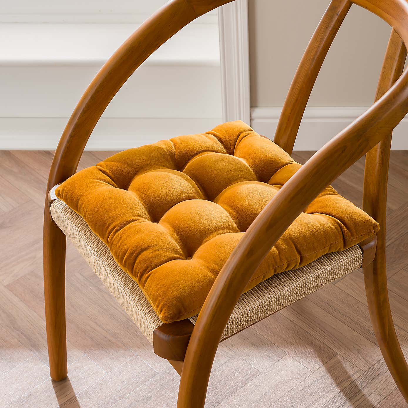 Carousel zoom image position 1 of 7