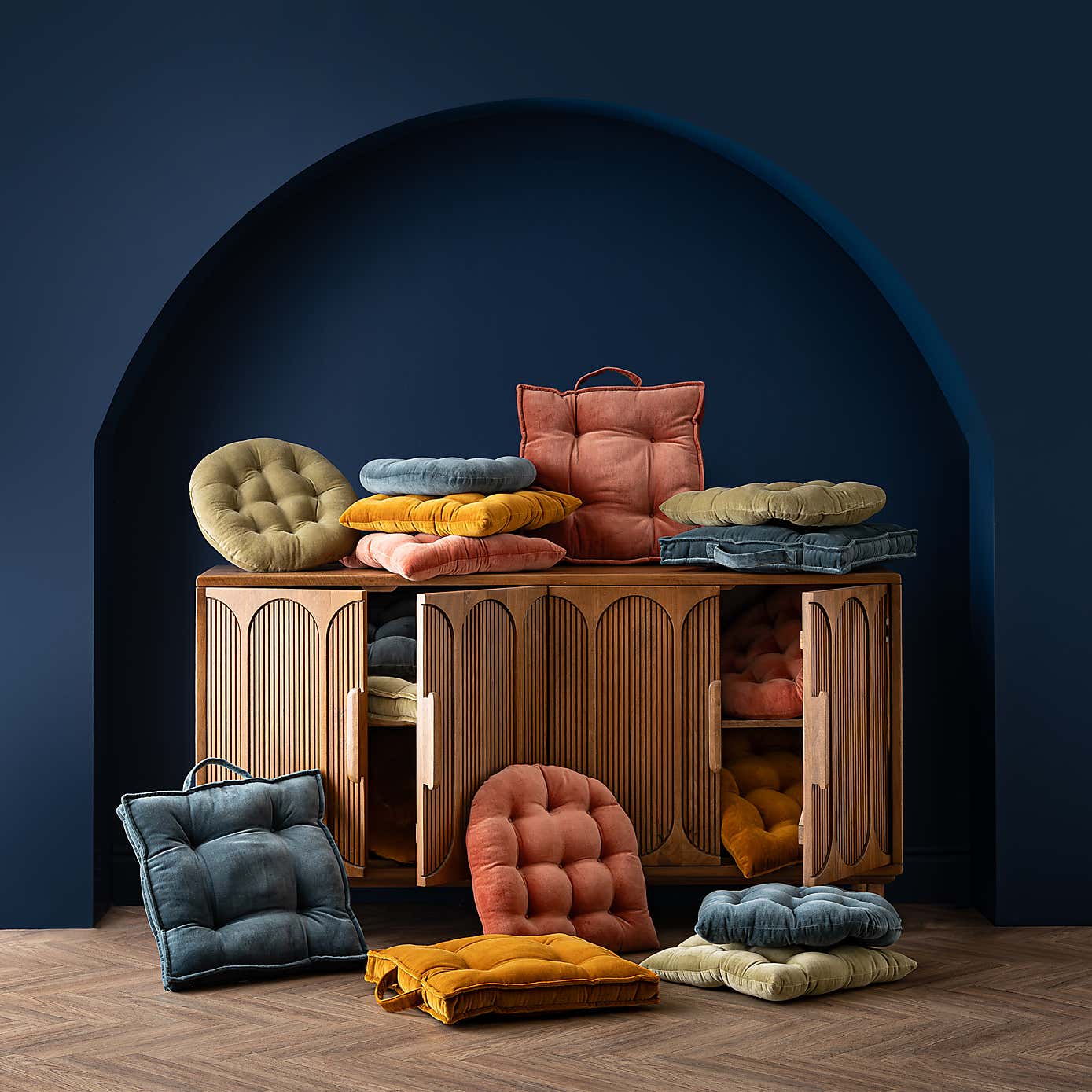 Carousel zoom image position 7 of 7