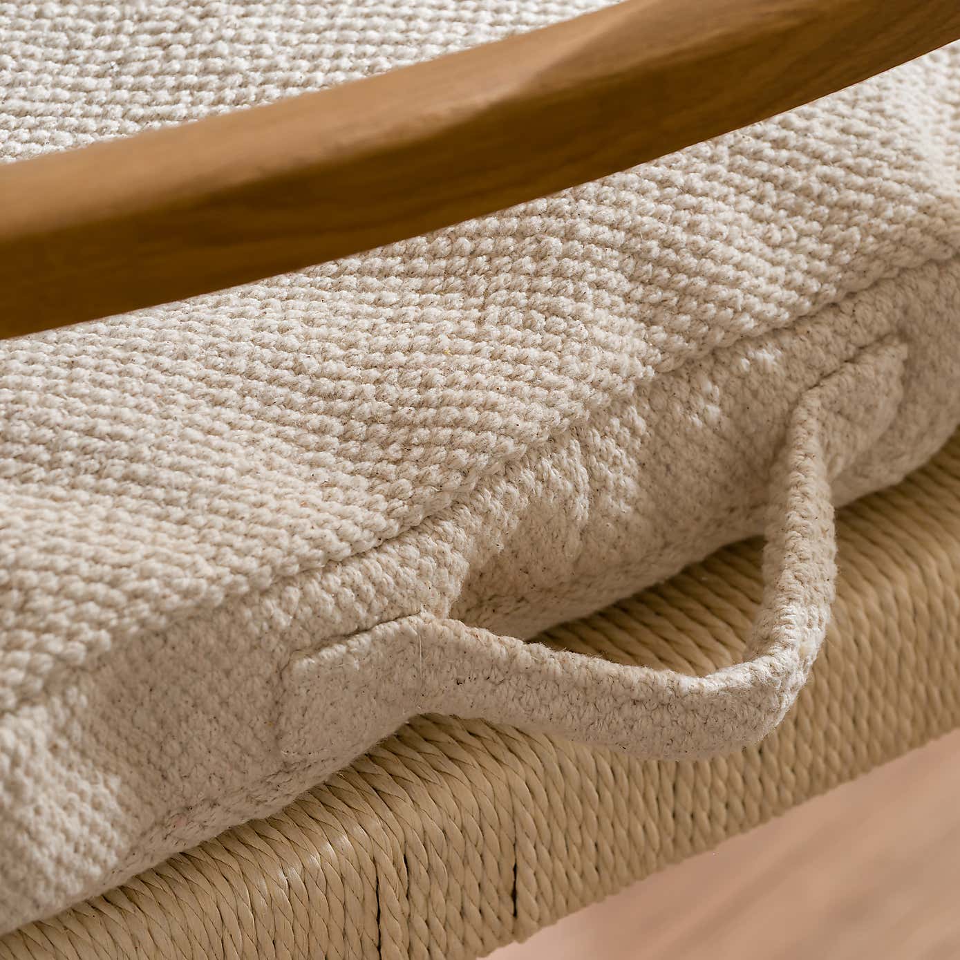 Carousel zoom image position 2 of 6