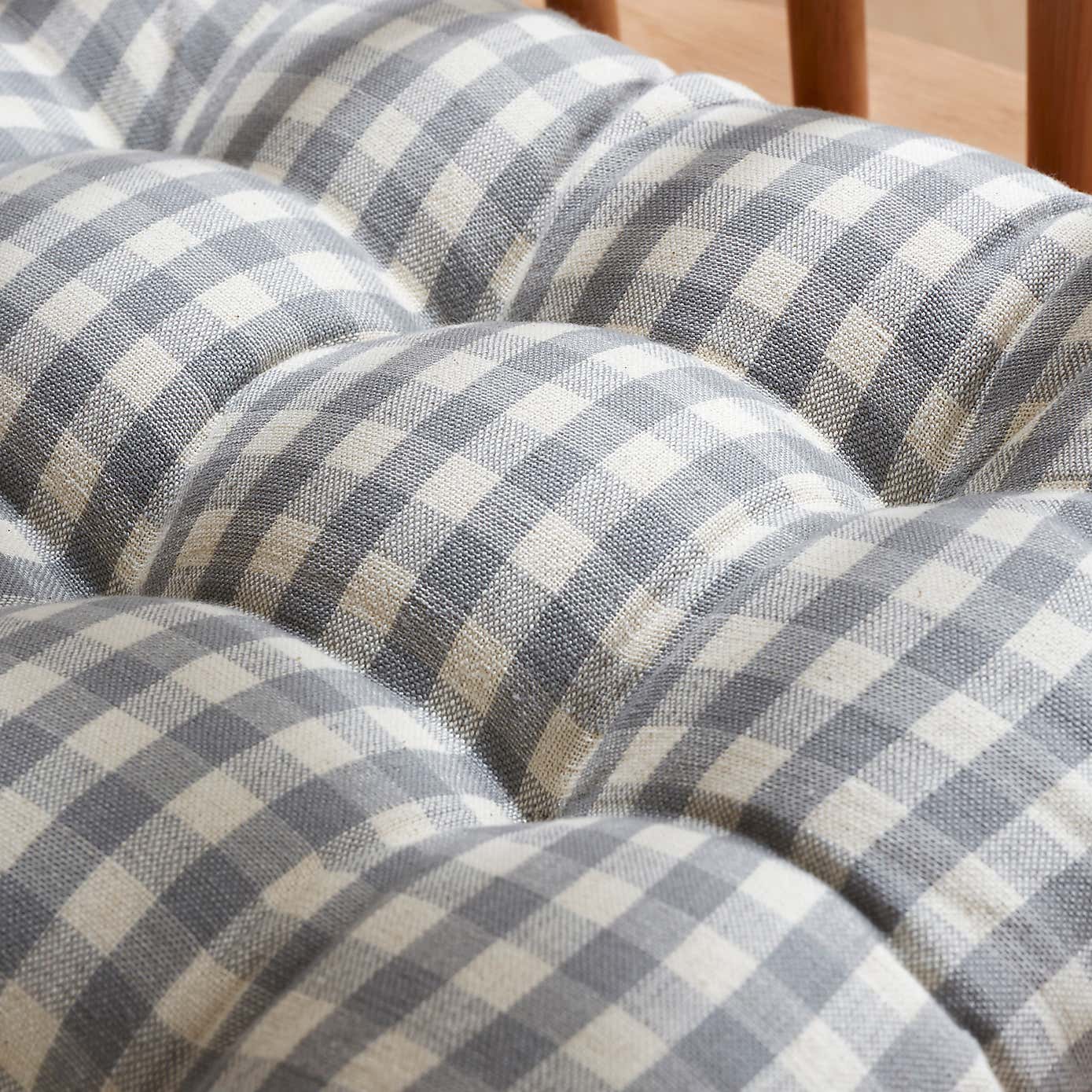 Carousel zoom image position 2 of 4