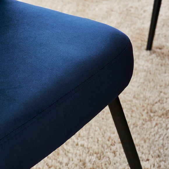 Carousel navigation image position 3 of 8