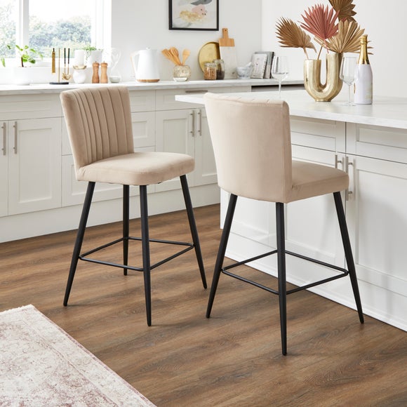 Carousel navigation image position 2 of 7