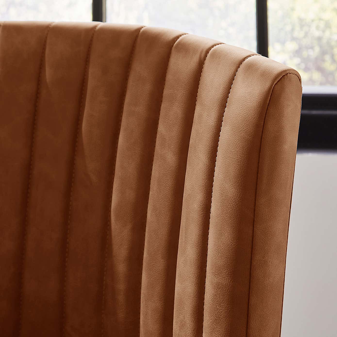 Carousel zoom image position 3 of 7