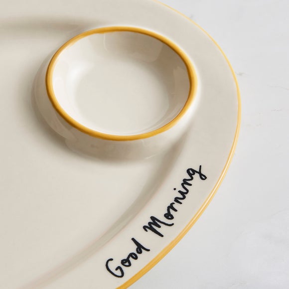 Carousel navigation image position 2 of 3