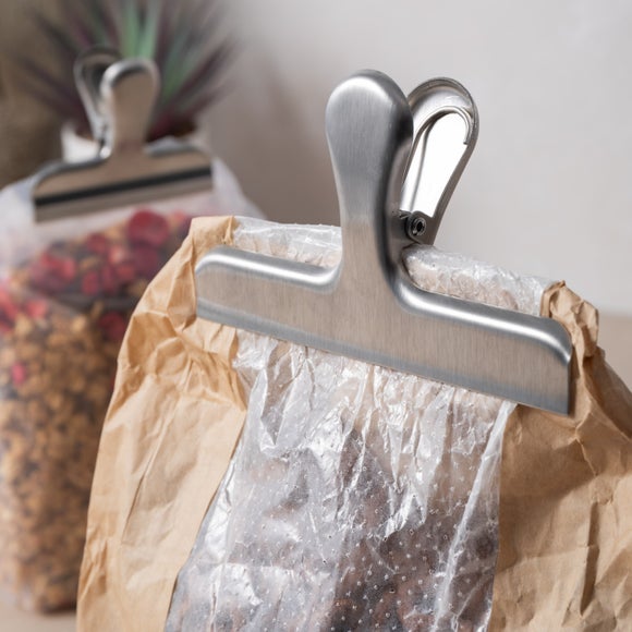 Carousel navigation image position 3 of 7