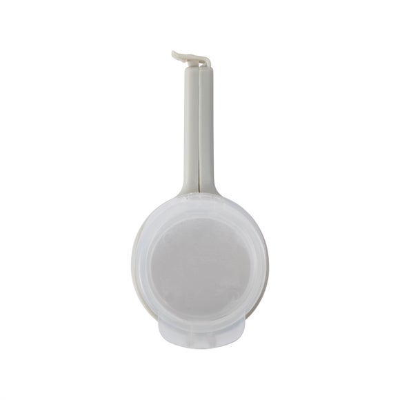Bag Clip With Pour Spout