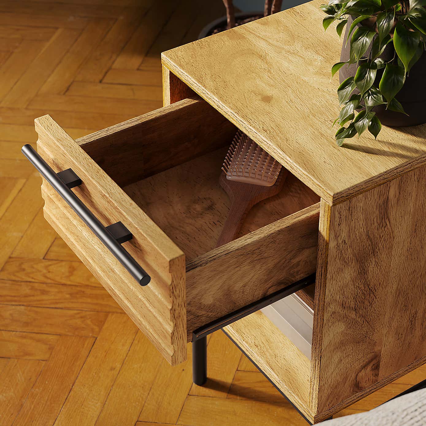 Carousel zoom image position 3 of 8